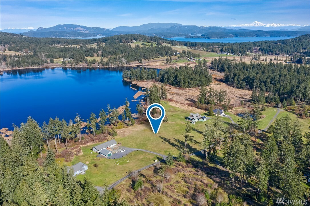 Property Photo:  375 Woodpecker Lane  WA 98250 