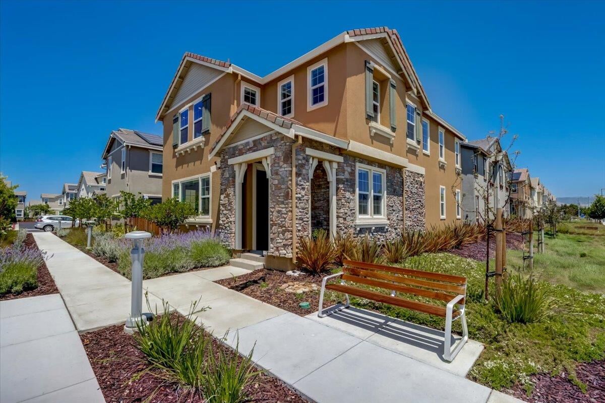 Property Photo:  2652 Admiral Circle  CA 94545 