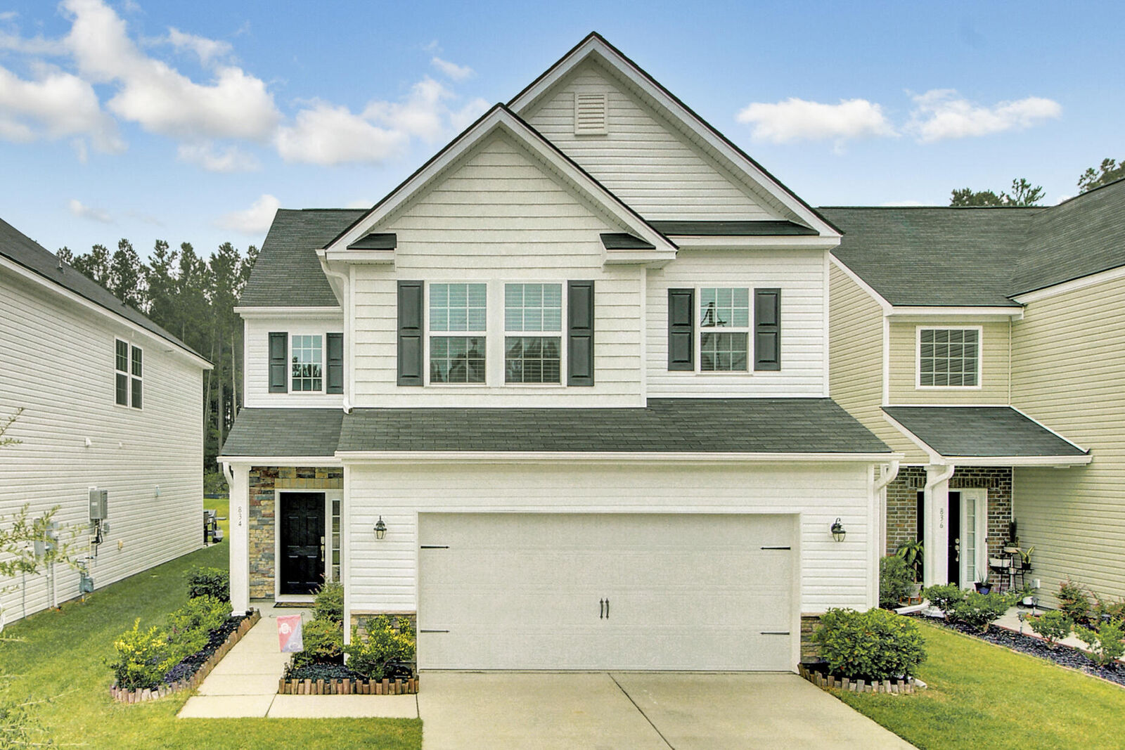 Property Photo:  834 Redbud Lane  SC 29486 