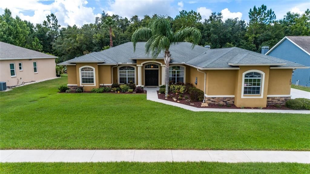 Property Photo:  2829 Blackwater Creek Drive  FL 33810 