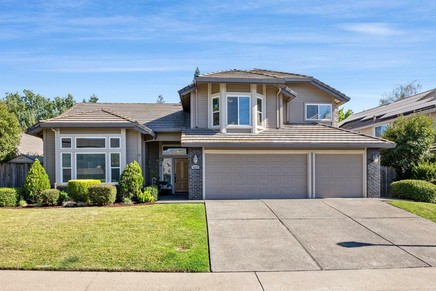 Property Photo: 5327 Thunder Ridge Circle CA 95765