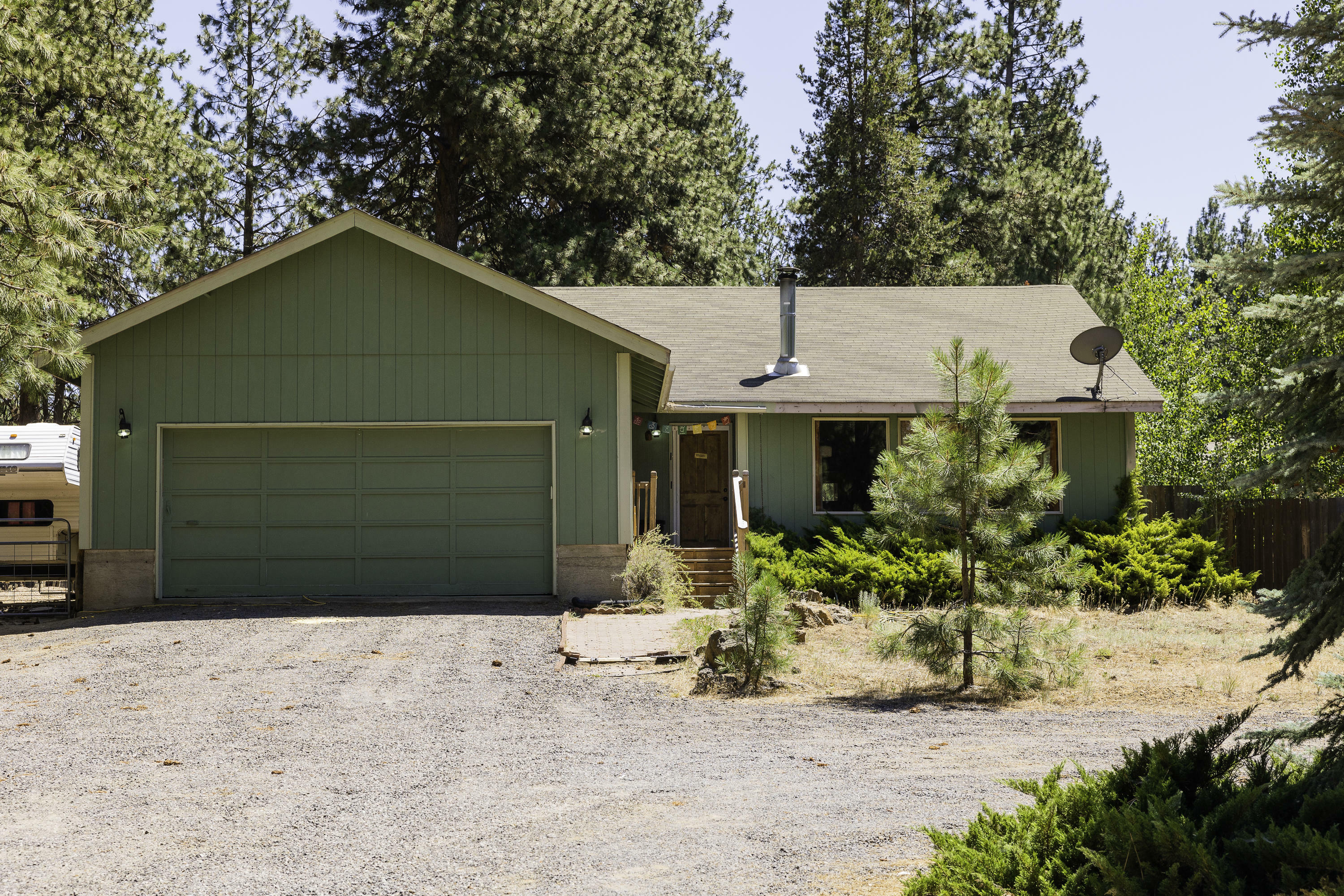 60630 River Bend Drive  Bend OR 97702 photo