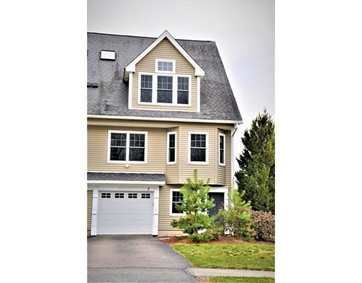 Property Photo: 7 Kings Brook Ave 7 MA 01545