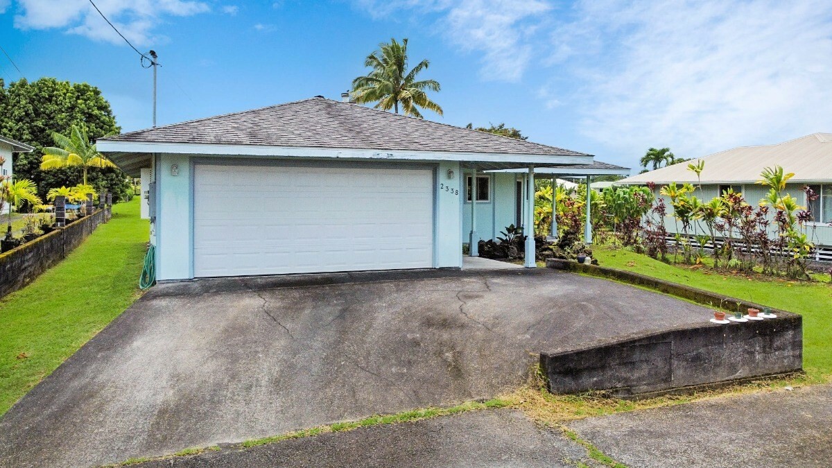 Property Photo: 2338 Nohona St HI 96720