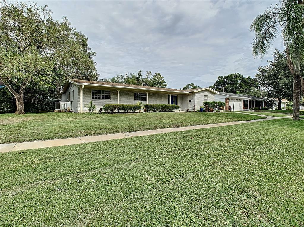 Property Photo:  3305 Nakora Drive  FL 33618 