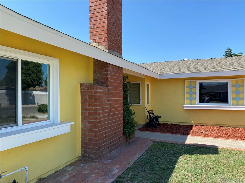 Property Photo:  939 S Marjan Street  CA 92806 