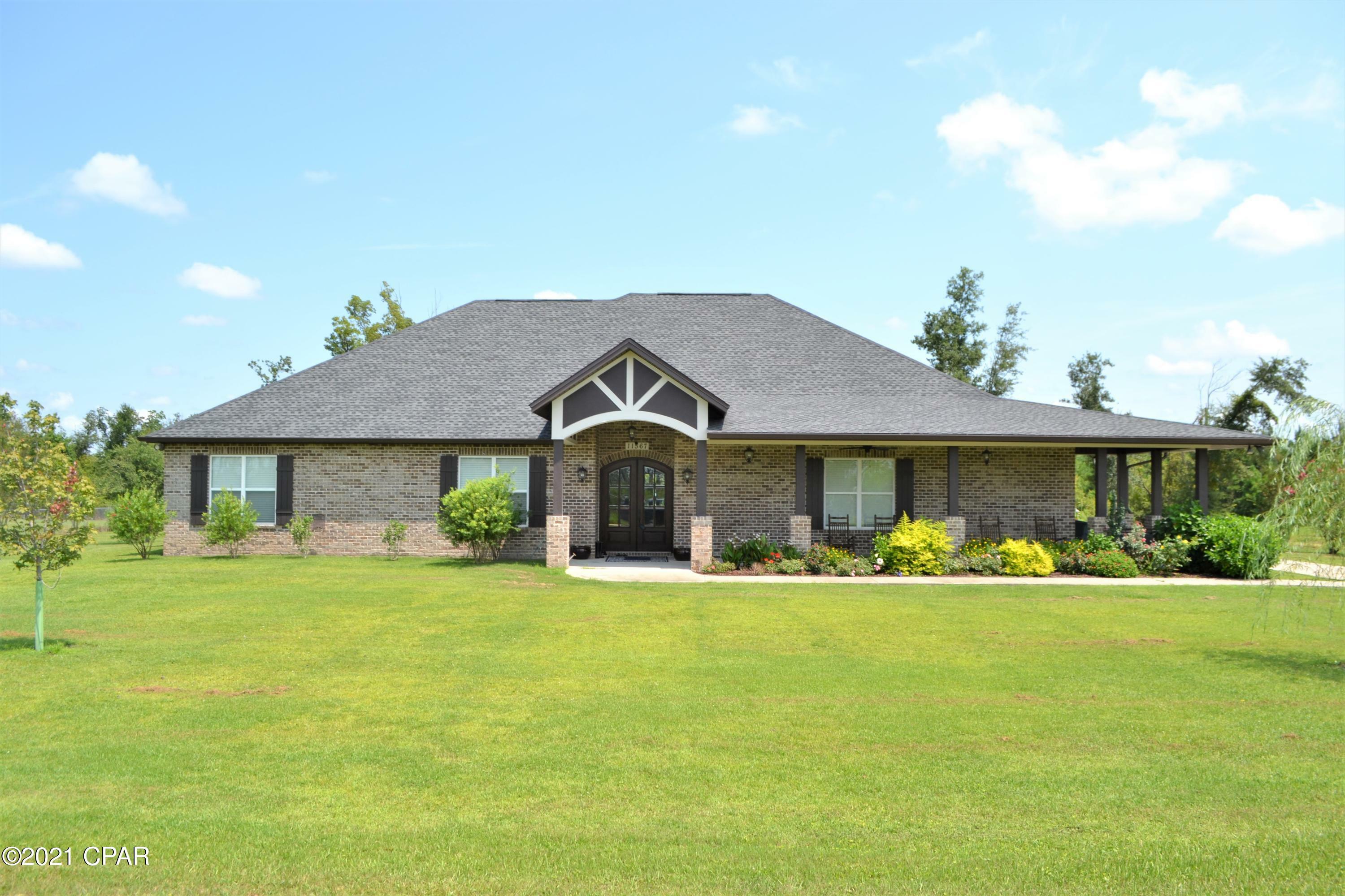 Property Photo: 11567 Jadewood Circle FL 32466