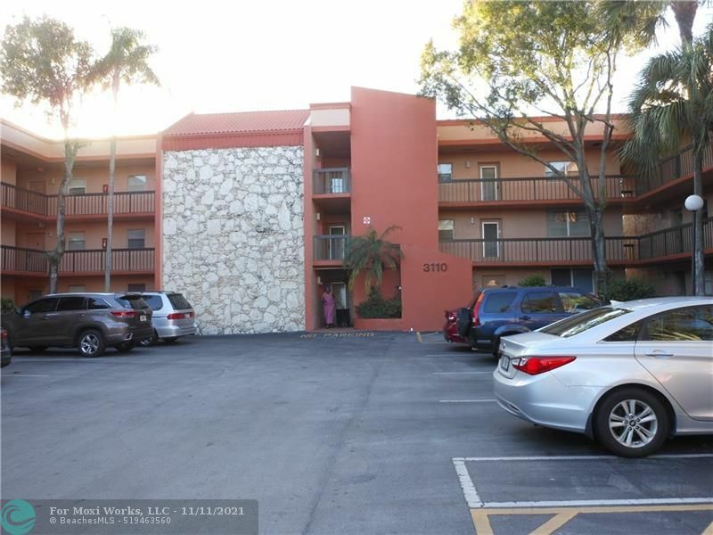 Property Photo:  3110 Holiday Springs Blvd 207  FL 33063 