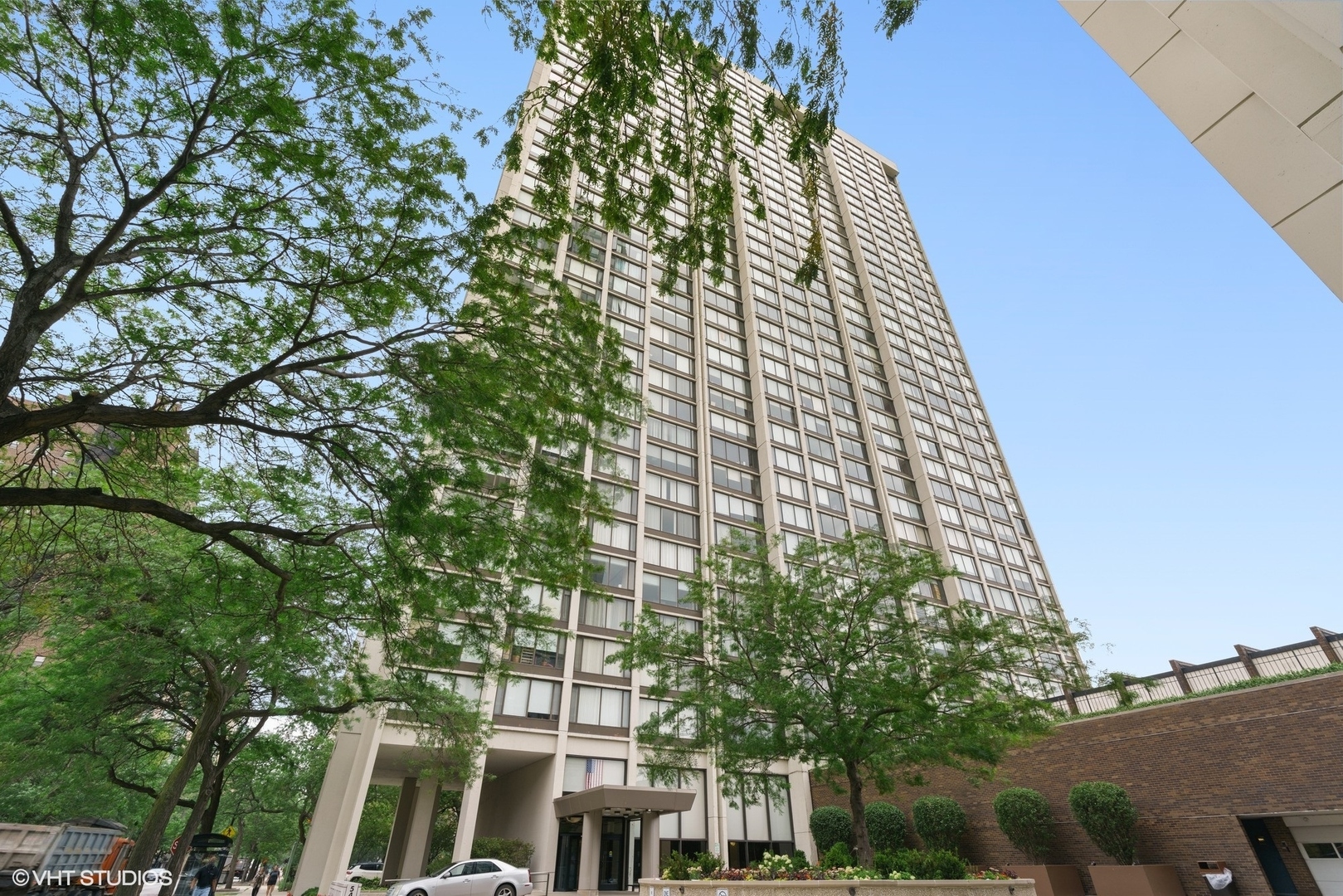 Property Photo: 5455 N Sheridan Road 2101 IL 60640