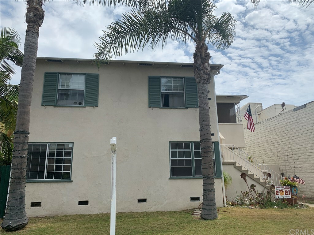 Property Photo: 230 Mira Mar Avenue CA 90803