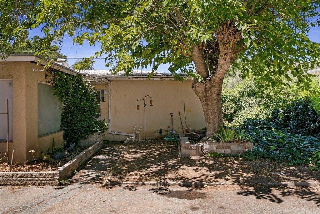 Property Photo:  35156 Velardo Drive  CA 92399 