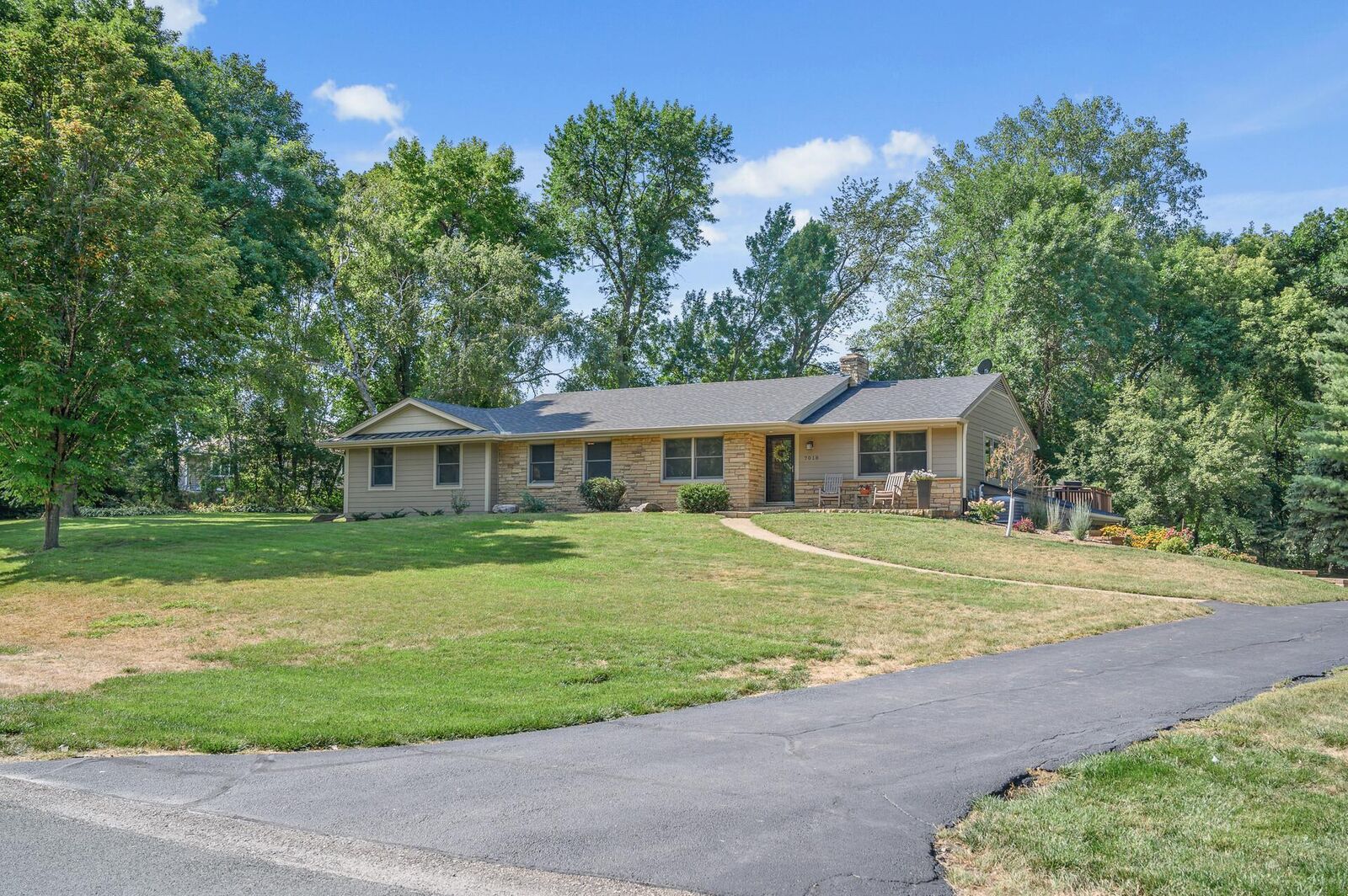 Property Photo: 7018 Cheyenne Trail MN 55317