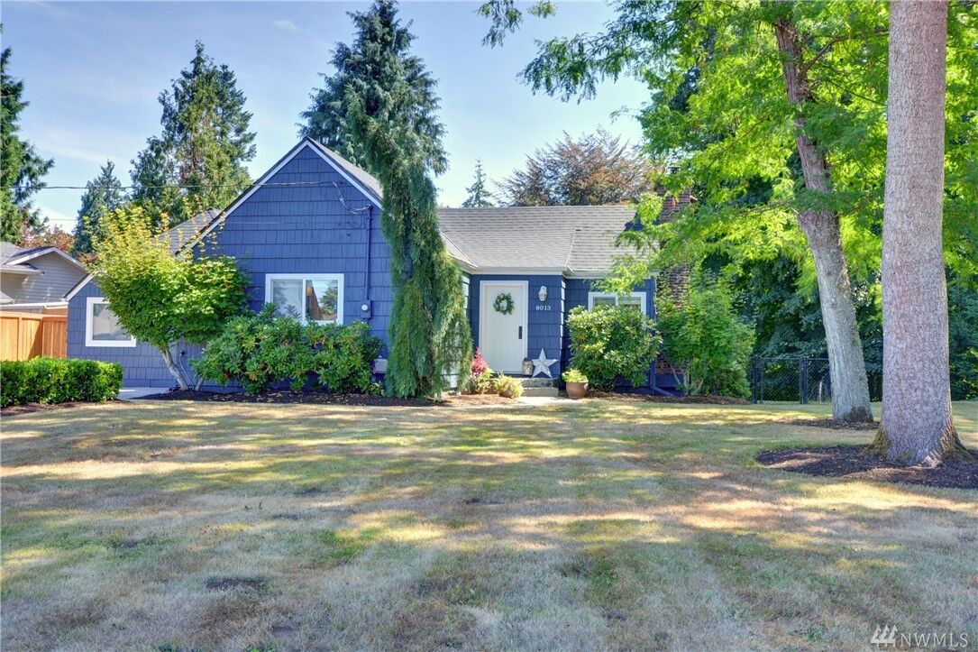 Property Photo: 8013 55th Ave NE WA 98270