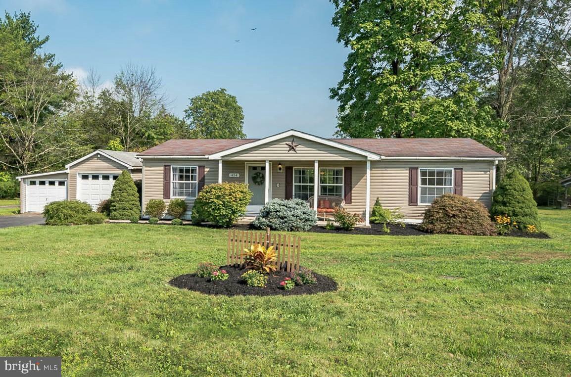 Property Photo: 454 W Paletown Road PA 18951