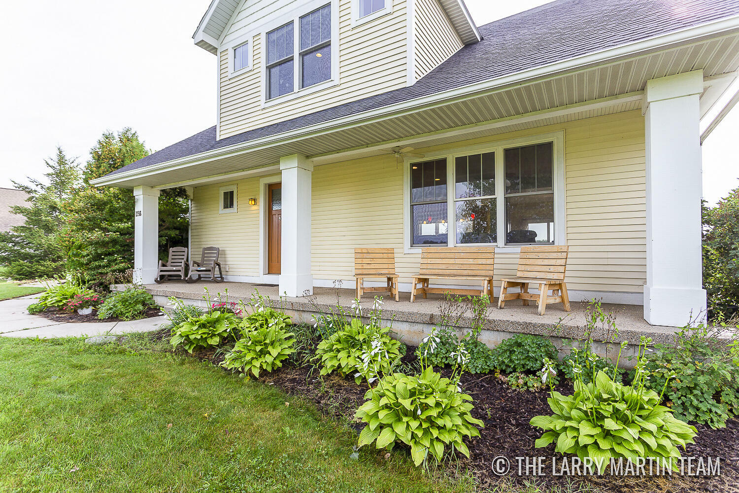 Property Photo: 1538 20th Avenue SW MI 49315