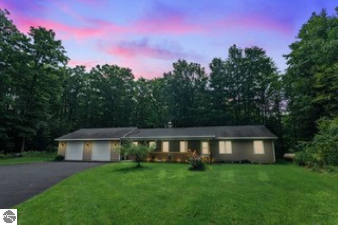 Property Photo:  3315 Rennie School Road  MI 49685 