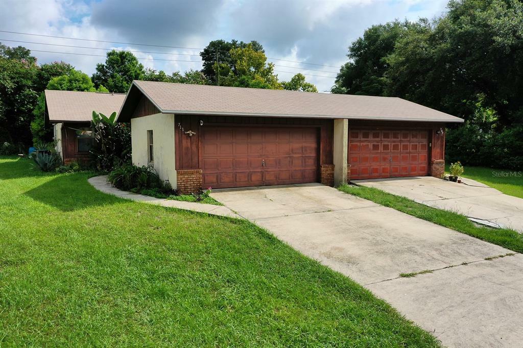 Property Photo:  709 Wright Court  FL 32720 