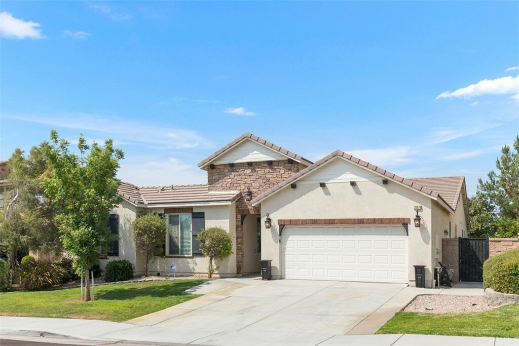 Property Photo:  30876 Olympia Rose Drive  CA 92563 