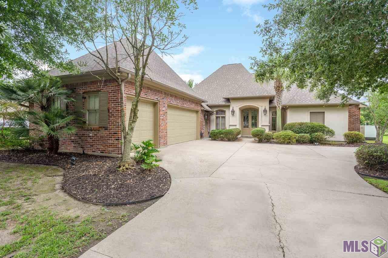 Property Photo: 40151 Pelican Point Pkwy LA 70737