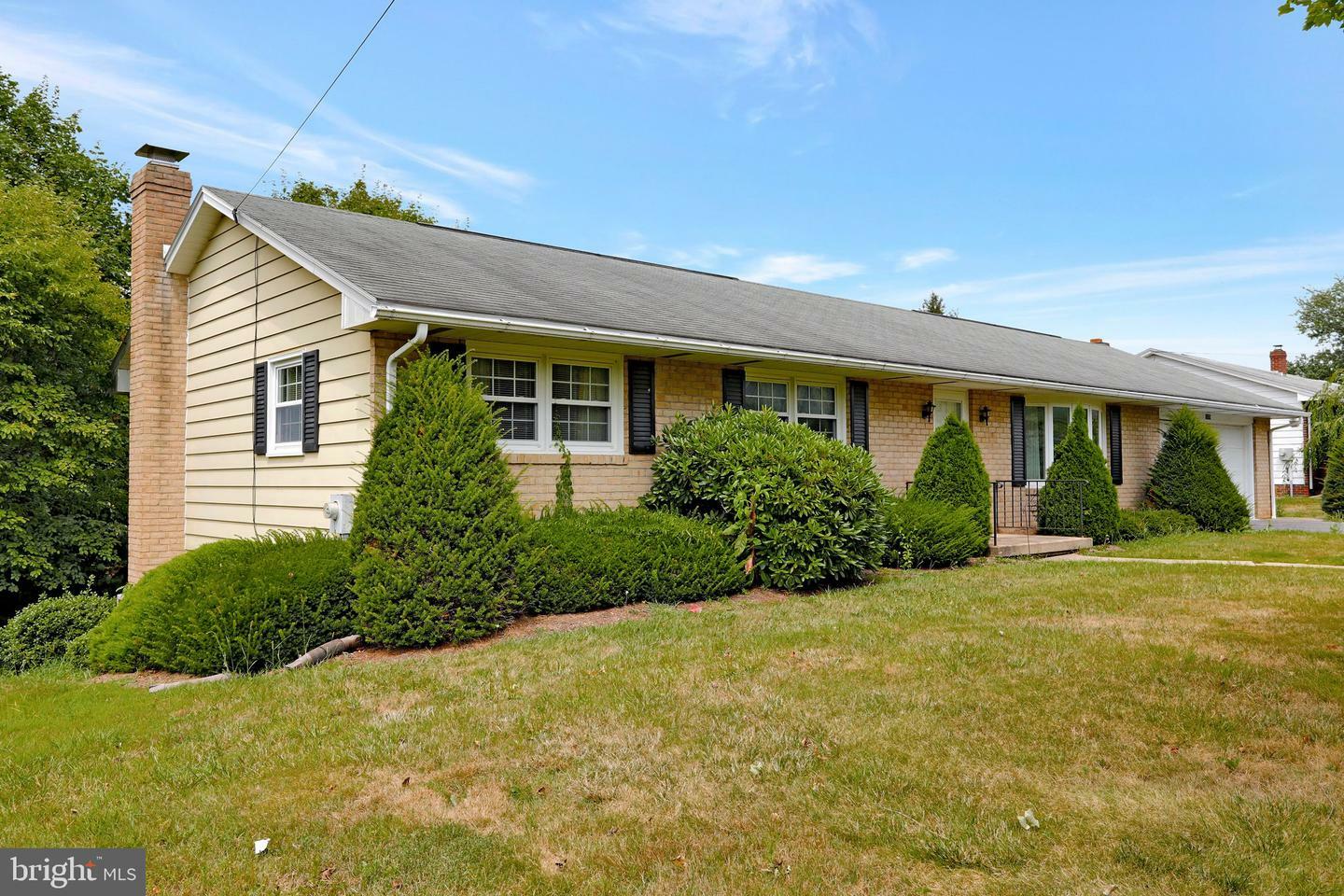 Property Photo:  12059 Old Forge Road  PA 17268 