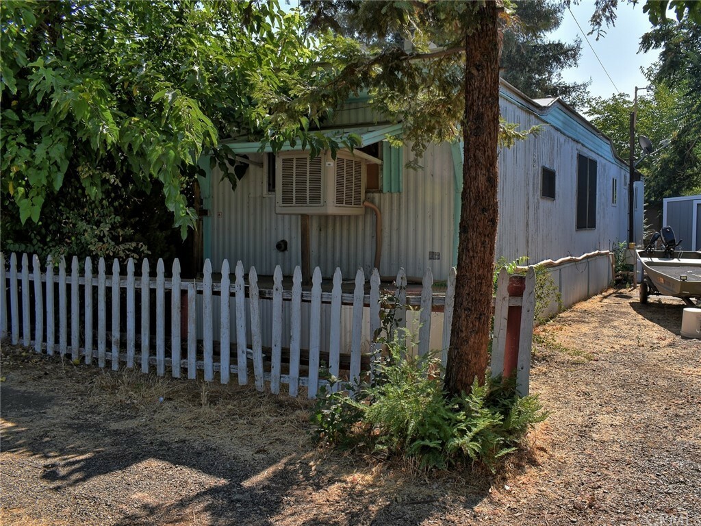 Property Photo:  3406 Lakeshore Blvd 4  CA 95485 