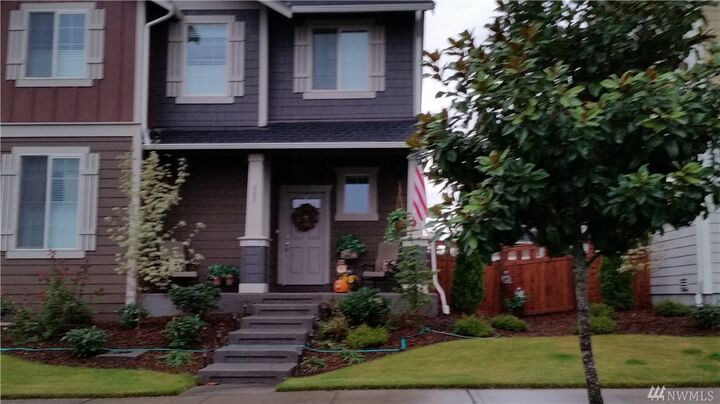 Property Photo:  605 Meadowwood Dr SW  WA 98502 