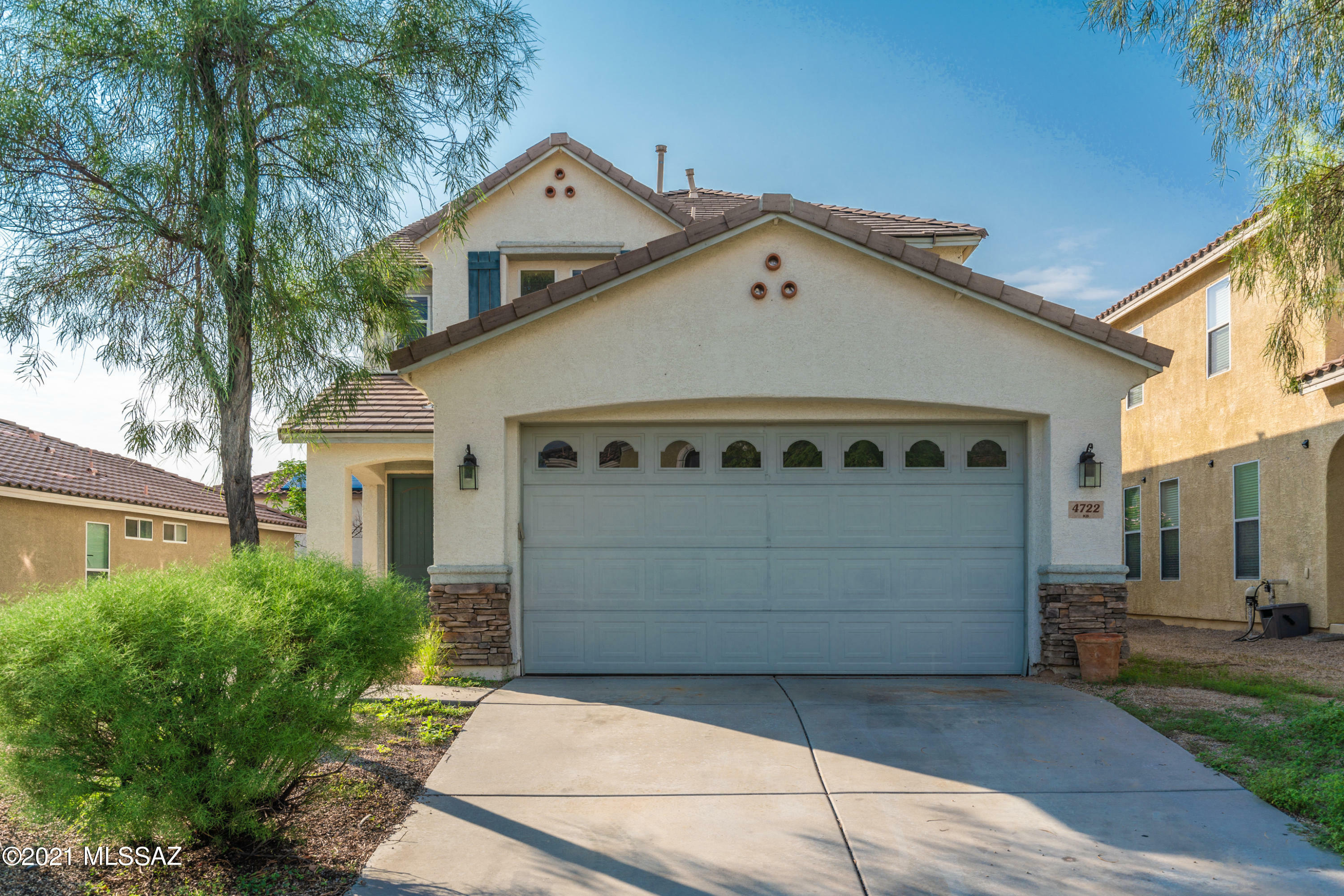 Property Photo:  4722 W Calatrava Lane  AZ 85742 