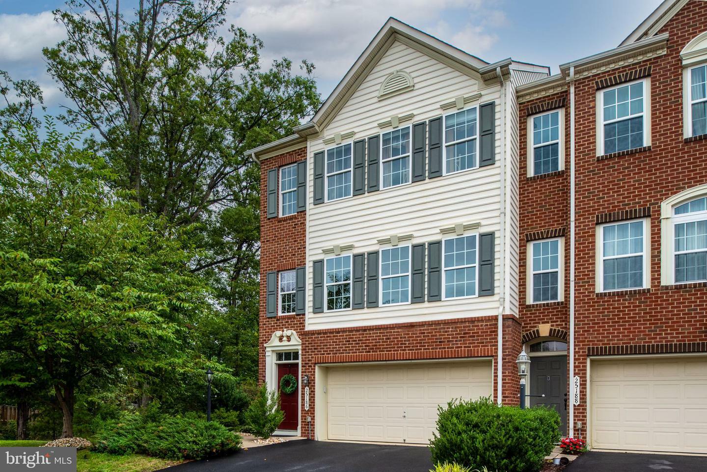 Property Photo:  25186 Ship Square  VA 20152 