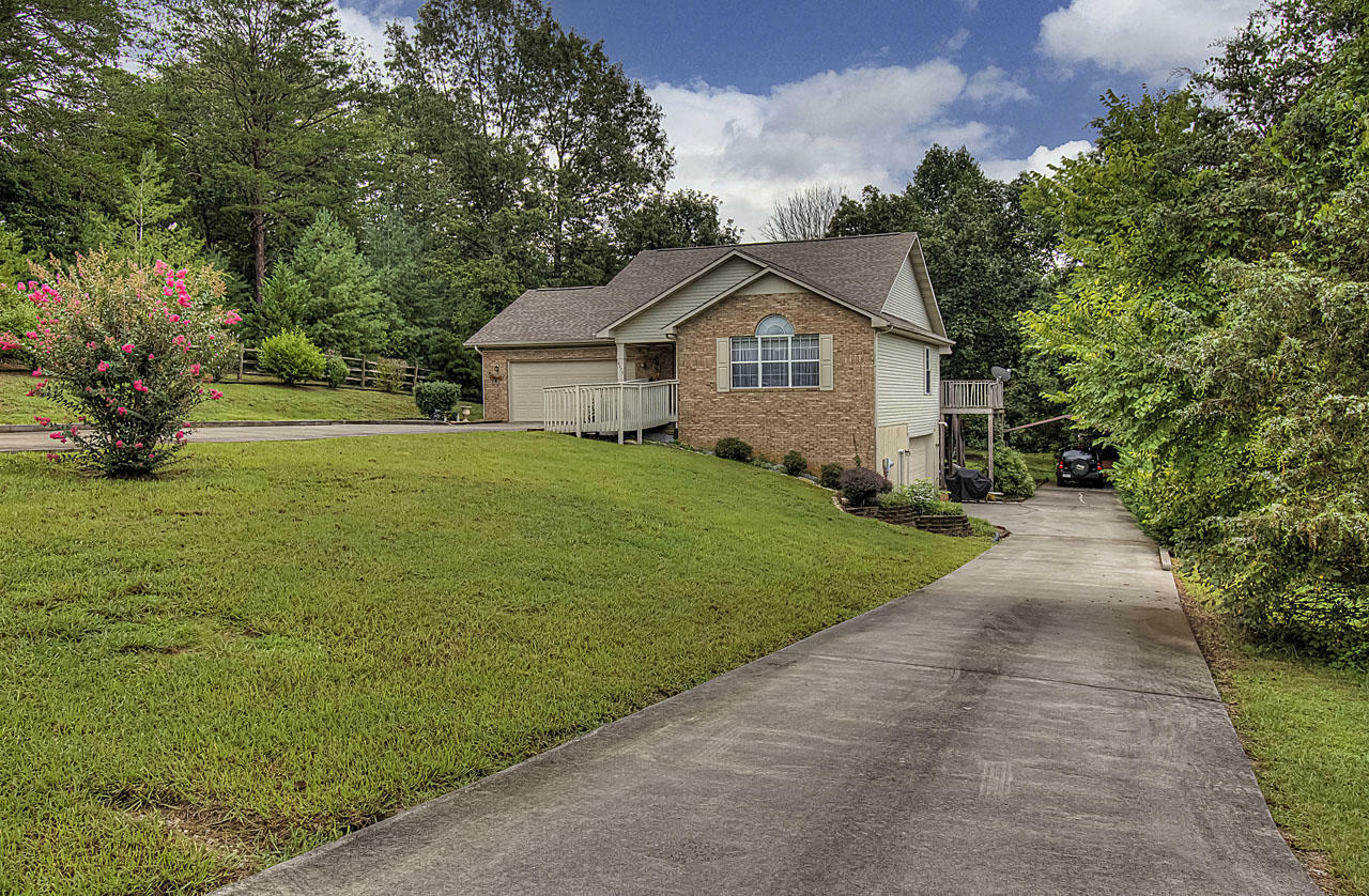 Property Photo: 2075 Allenridge Drive TN 37876
