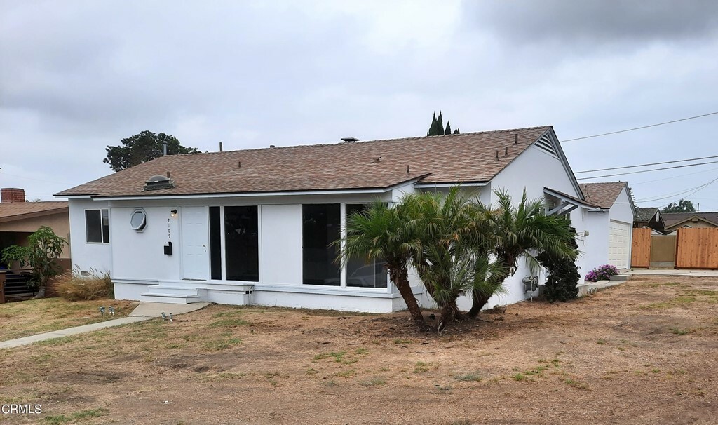 Property Photo:  2109 Johnson Drive  CA 93003 