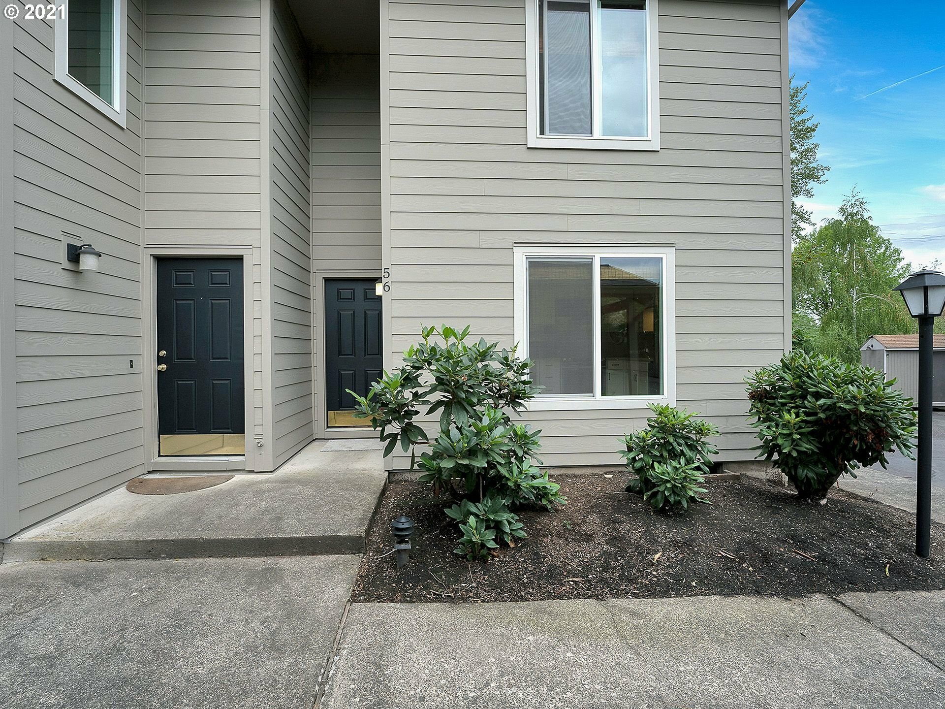 Property Photo:  10900 SW 76th Pl 56  OR 97223 