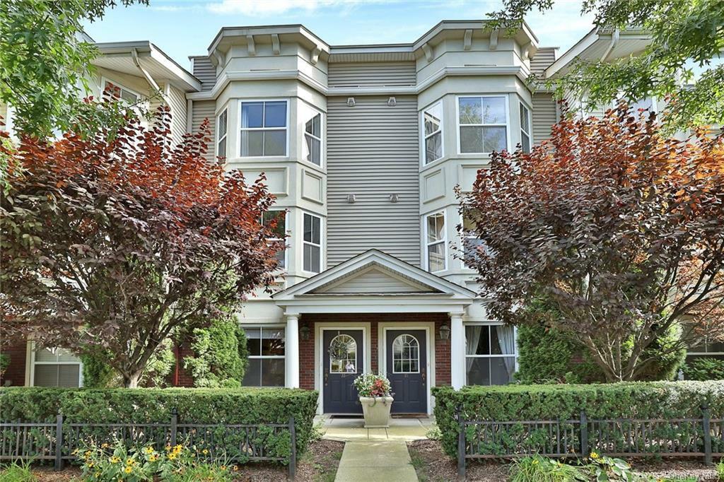 Property Photo: 33 Harbor Pointe Drive NY 10927
