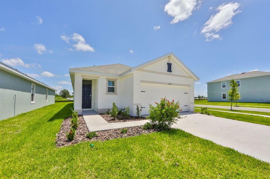 Property Photo:  17058 Oval Rum Drive  FL 33598 