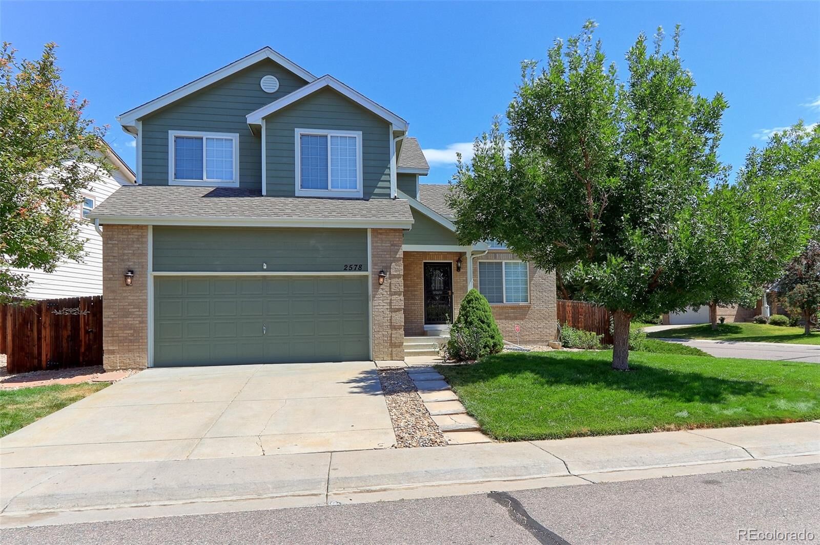 Property Photo:  2578 S Genoa Court  CO 80013 