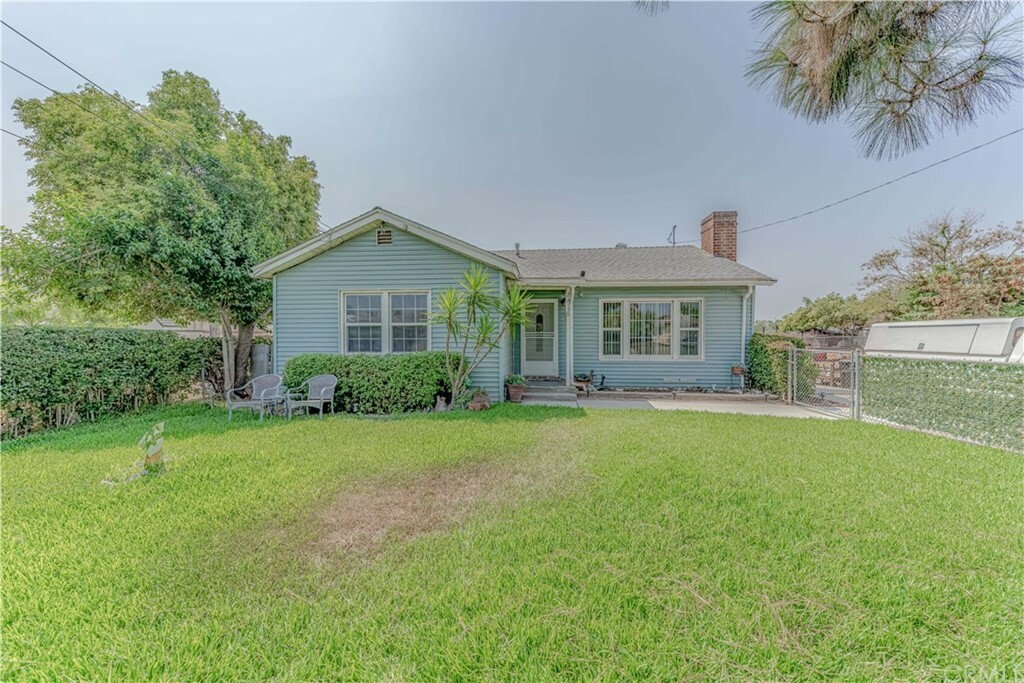 Property Photo:  2133 Kern Street  CA 92407 