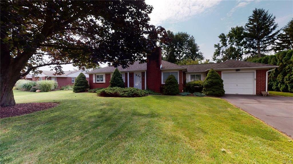 Property Photo:  4410 William Penn Highway  PA 18045 