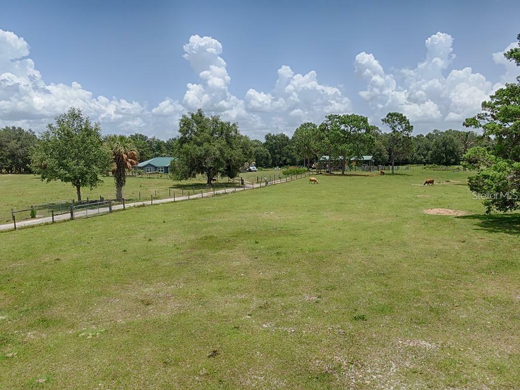 Property Photo: 0 SR 471 FL 33585