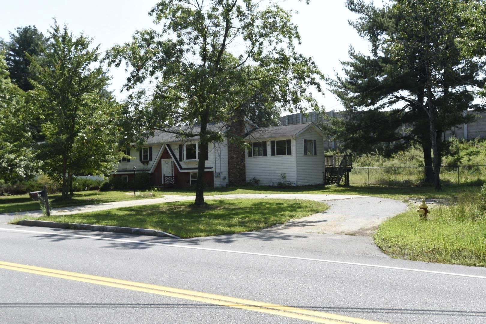 Property Photo: 915 Bodwell Road NH 03109