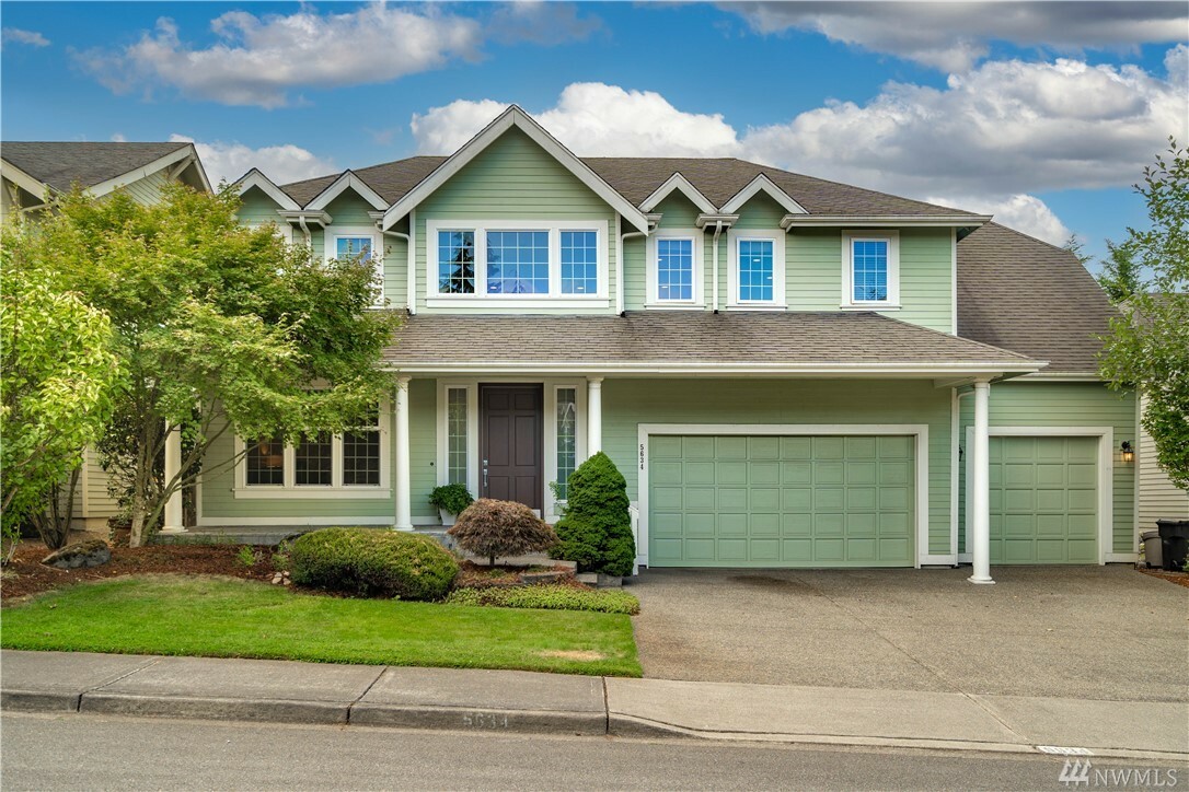 Property Photo: 5634 Elizabeth Lp SE WA 98092