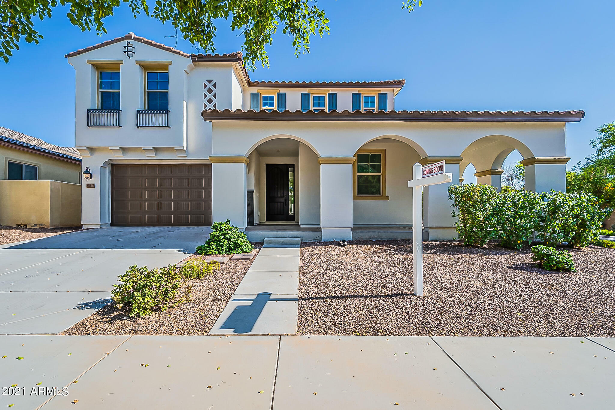 Property Photo:  21047 W Maiden Lane  AZ 85396 