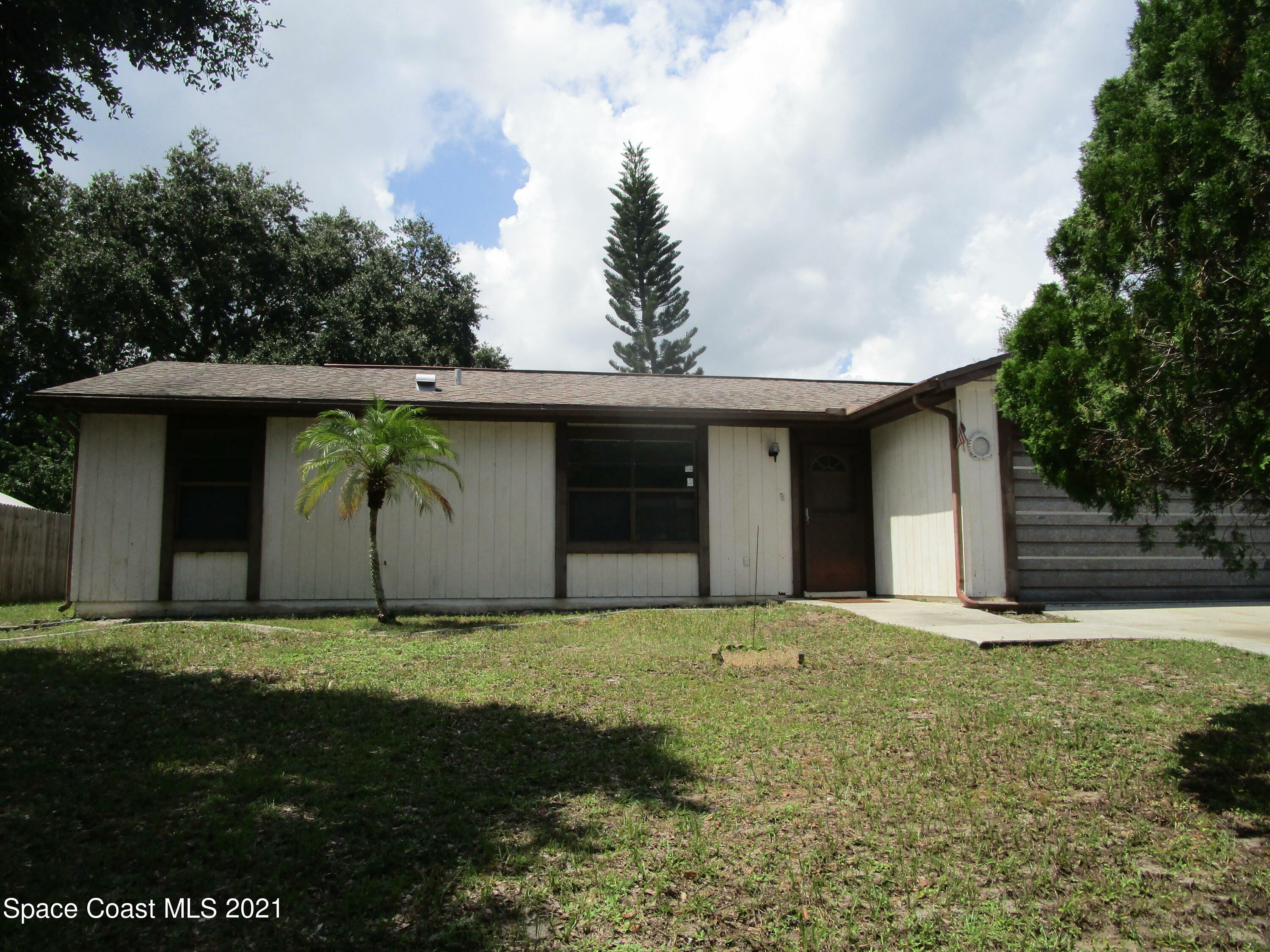 Property Photo:  1386 Paramount Avenue SE  FL 32909 