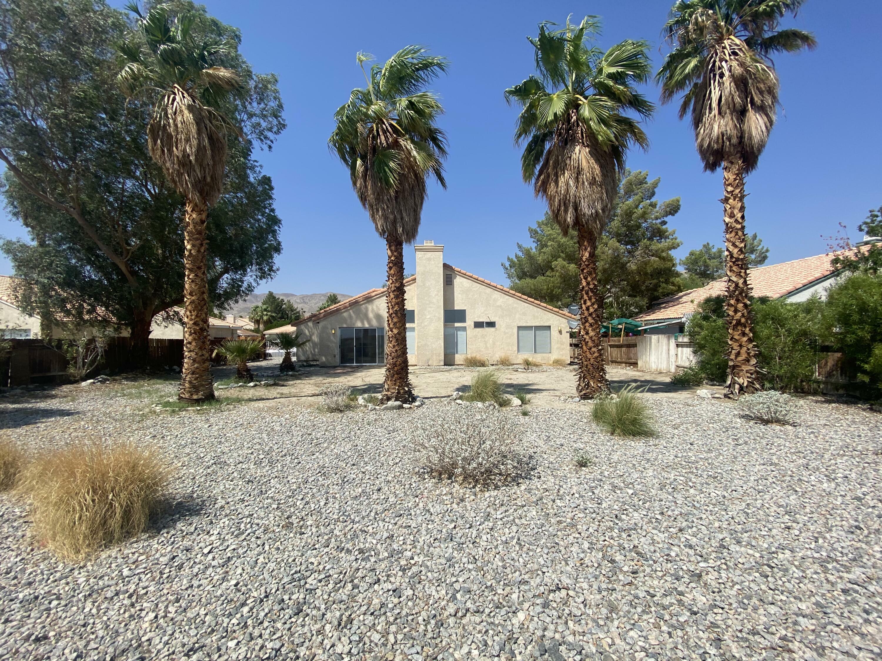Property Photo: 65591 Avenida Ladera CA 92240