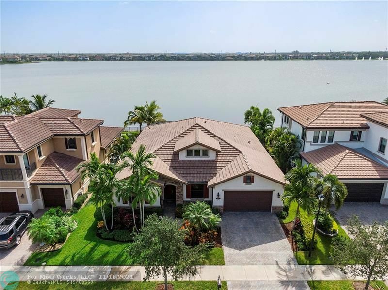 Property Photo:  8670 Watercrest Cir W  FL 33076 