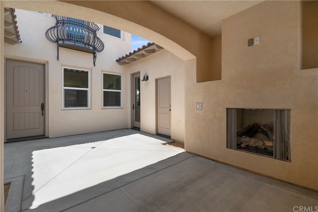 Property Photo:  56628 Desert Vista Circle  CA 92284 