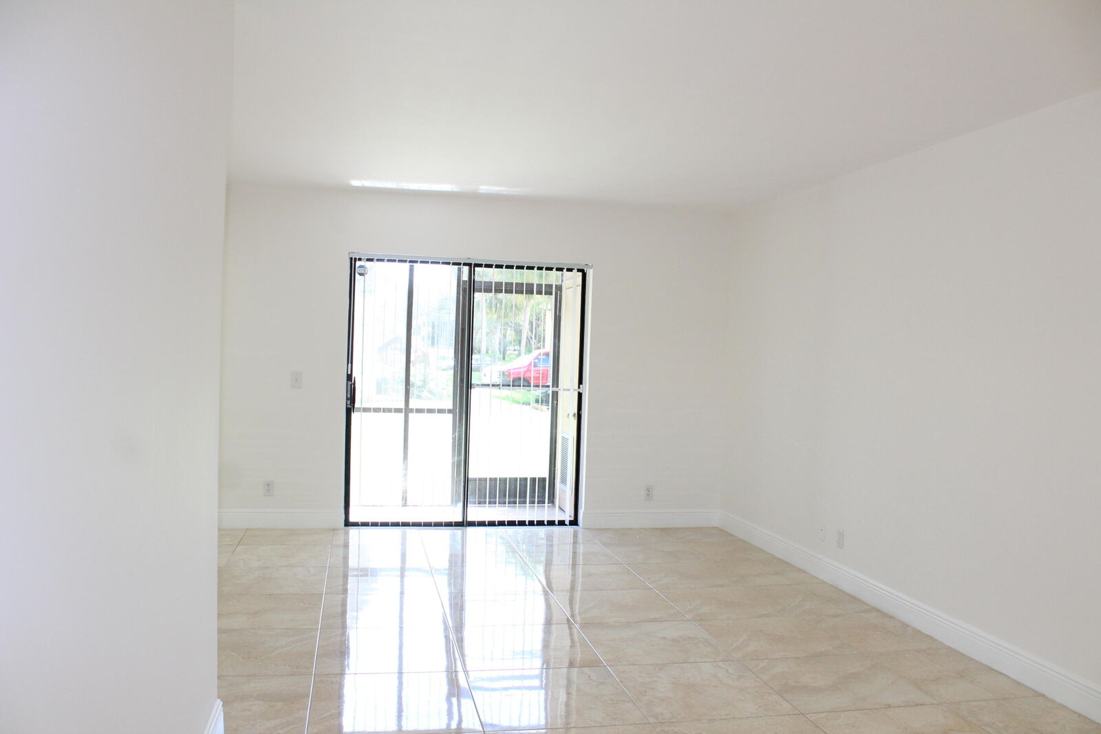 Property Photo:  6844 S Palmetto Circle S 103  FL 33433 