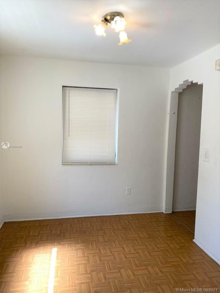 Property Photo:  1565 SW 6th St 4  FL 33135 