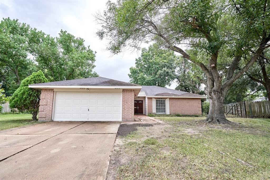 Property Photo: 6903 Wilrose Haven Drive TX 77449