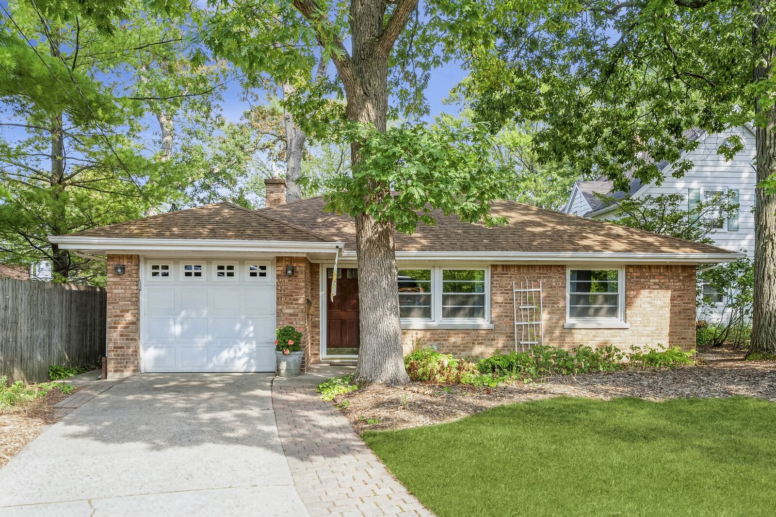 Property Photo:  1515 McKinley Road  IL 60045 