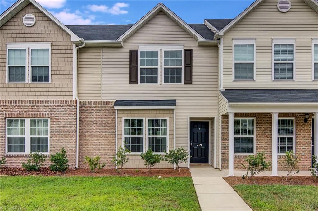 Property Photo:  459 Sandybrooke Drive  NC 27265 