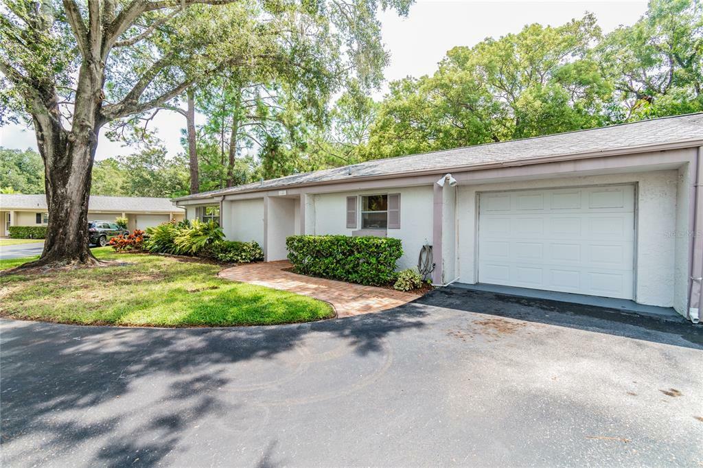 Property Photo:  1020 Palmer Lane  FL 34685 